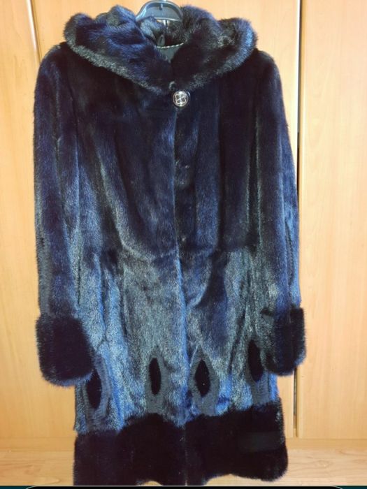 Продам Норковую шубу