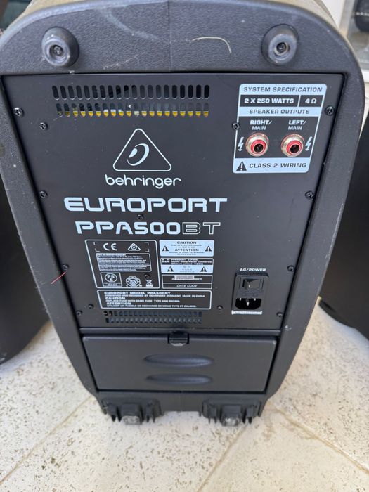 Boxa Begringer +microfon