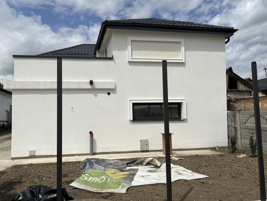 Casa de vanzare in Podari