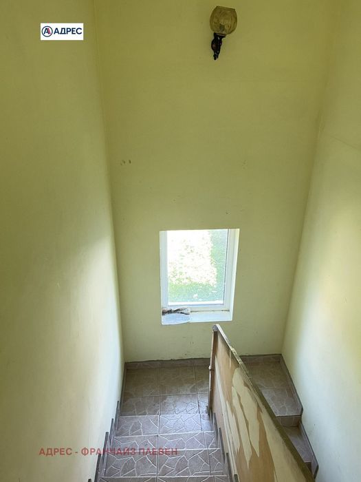 Къща в Ловеч, област-с.Горан площ 134 цена 170000