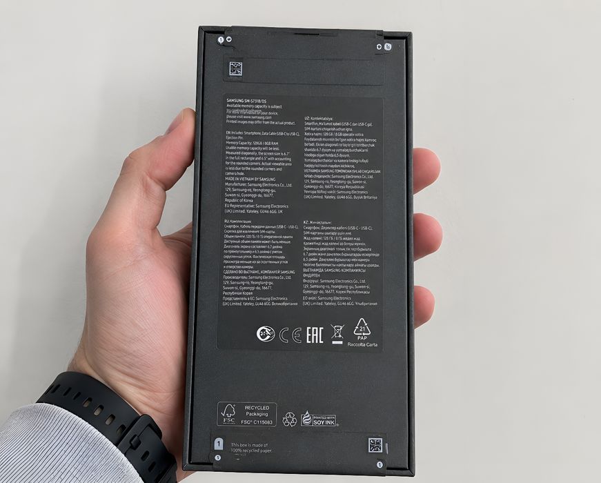 Samsung Galaxy S25 FE JetBlack 8/128 NEW.   Korobka ochilmagan