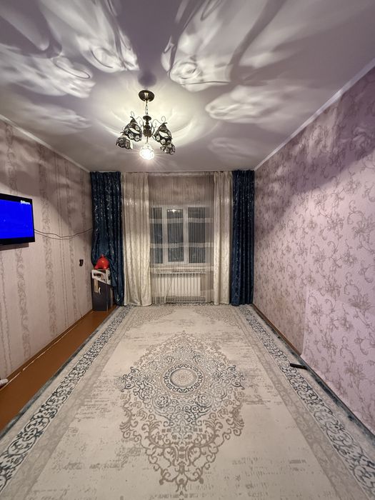 Продается кв в 8мкр улучшенка