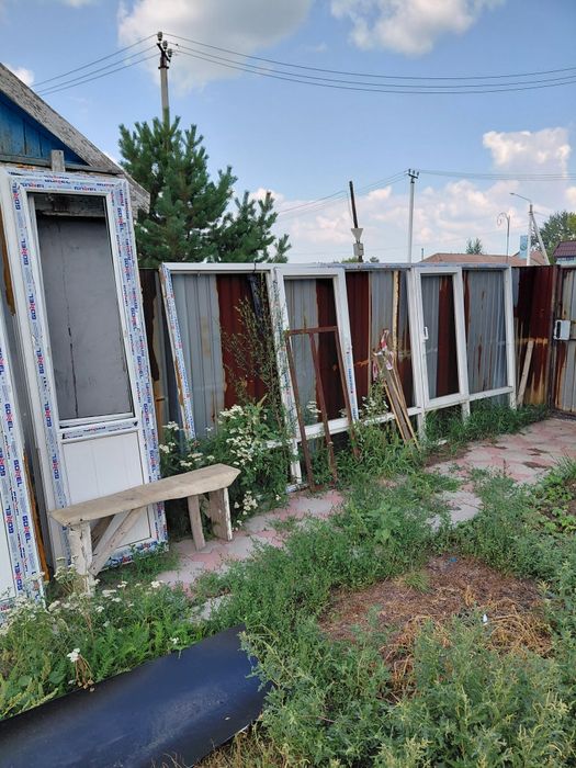 Продам бу пластиковые окна двери