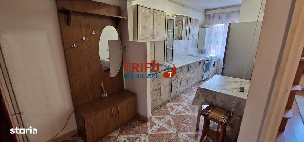 Garsoniera de vanzare etaj 3 Cetate
