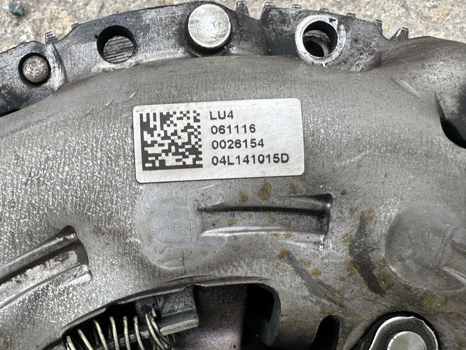 Демпферен маховик комплект за Фолксваген  Голф 7 1.6tdi-110k!