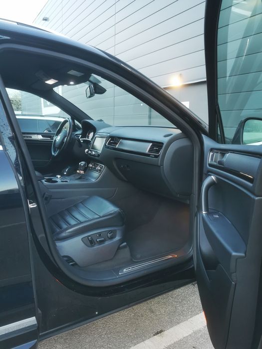 VW Touareg 2xR-line Facelift V6 3.0 TDI