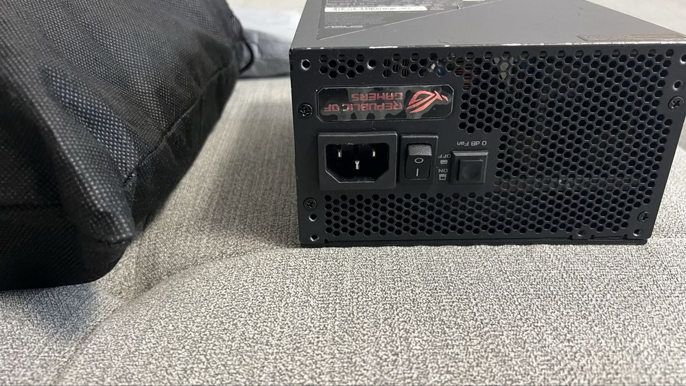 Sursa pc Asus Rog Thor 850w Platinum