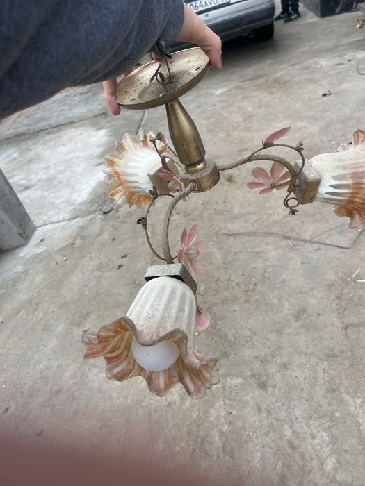 Люстра в зорешм состаяний