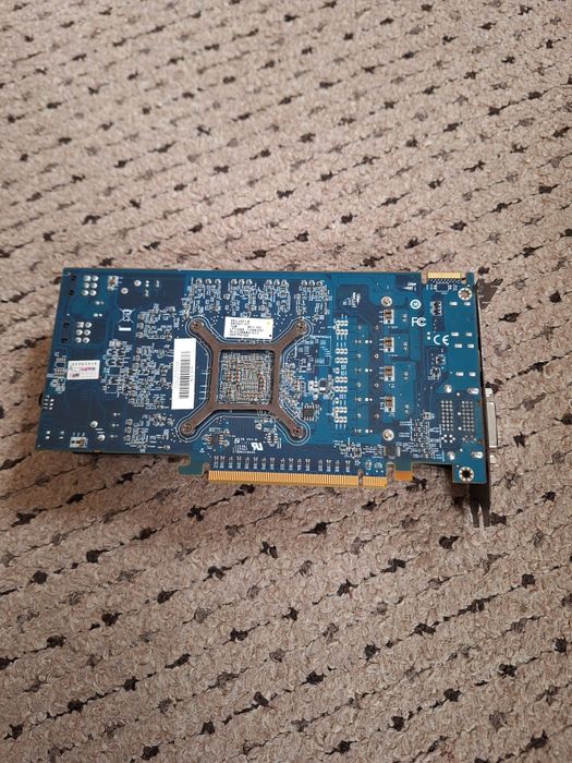 Placă video AMD HD 6870 , HD 6950  GDDR5  1GB