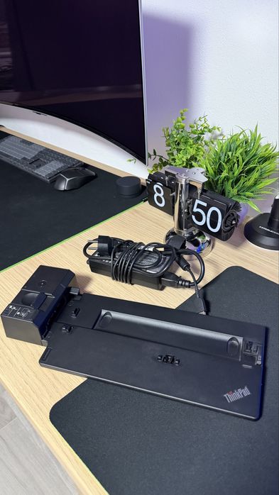 Docking Station Lenovo 40AJ