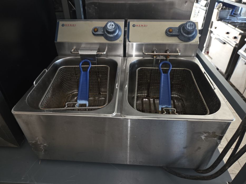 Friteuza electrica cu banc, la 380v, cu robinet