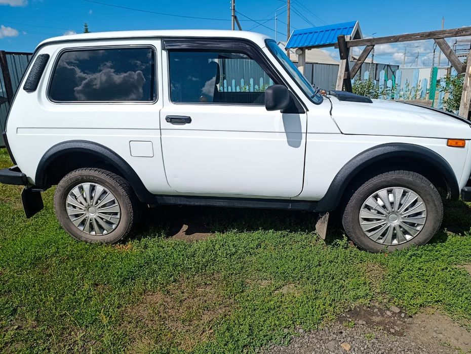 Продам Ниву 21214