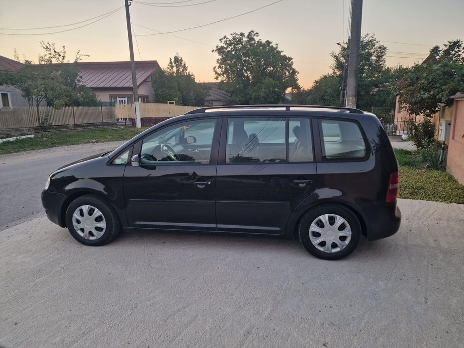 VOLKSWAGEN Touran 2004 — imagine 4