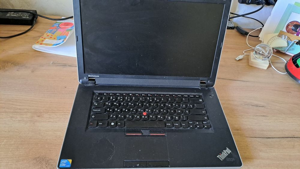 Ноутбук ThinkPad (2011 год). Легендар. модель с красн.кнопкой на клав
