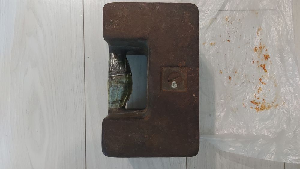 Продается гиря двацать килограмм