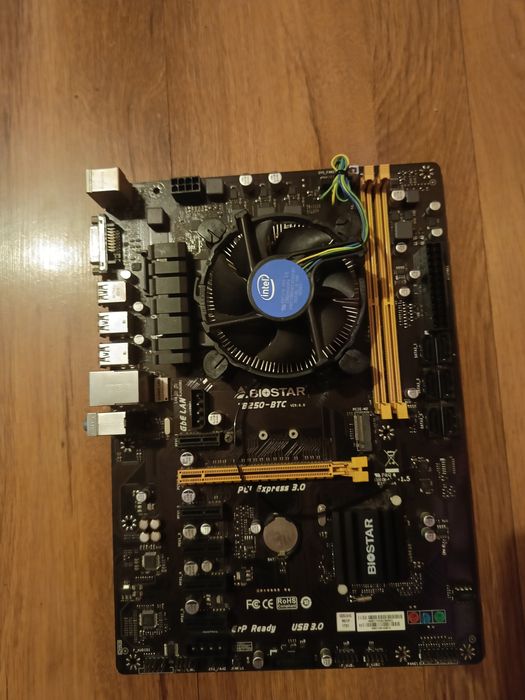 Placa de bază+ procesor i5-7400