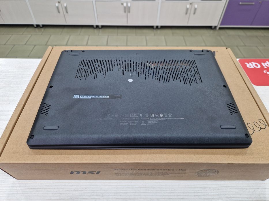 Новый Msi (Core i5-12 Gen, 512 Gb SSD)