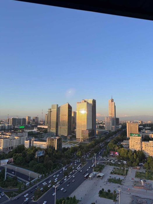 СРОЧНО ПРОДАЁТСЯ 3ком квартира на ЖК U-Tower вид на Ташкент сити