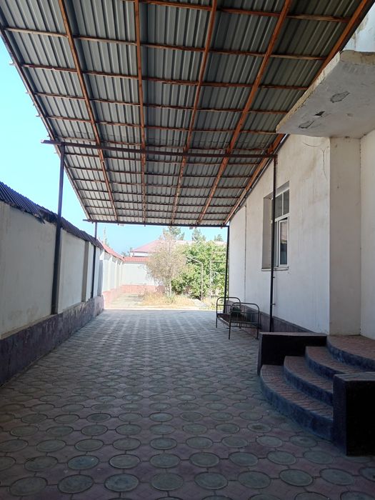 Хазора коттедж ховли сотилади