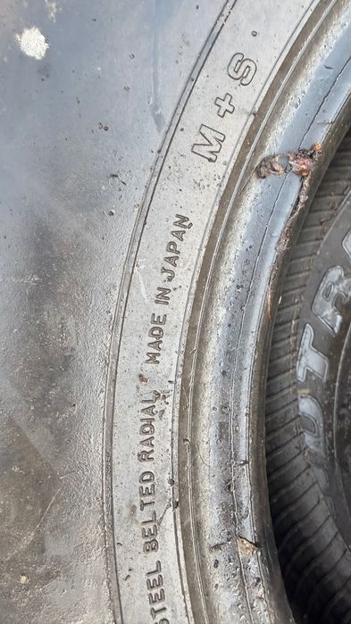 2 шины  на джипы