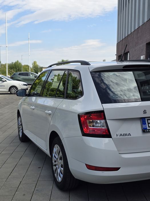SKODA Fabia 2022 — imagine 5