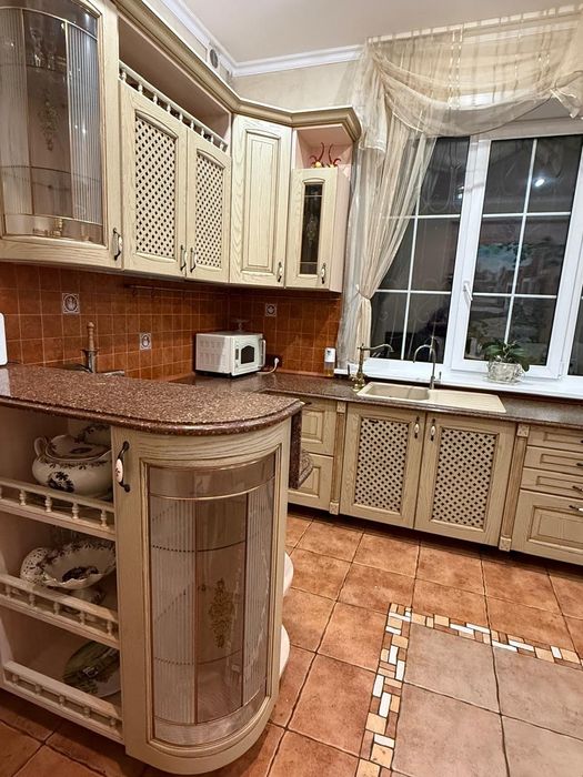 Продам  кухонный гарнитур
