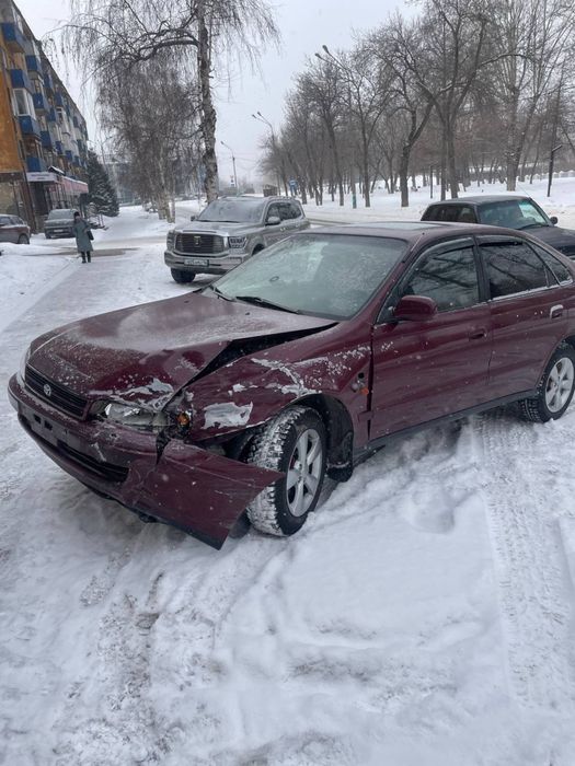 Тойота карина е 1.6