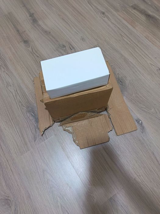 Elektron kalyaska hali ishlatilmagan yangi