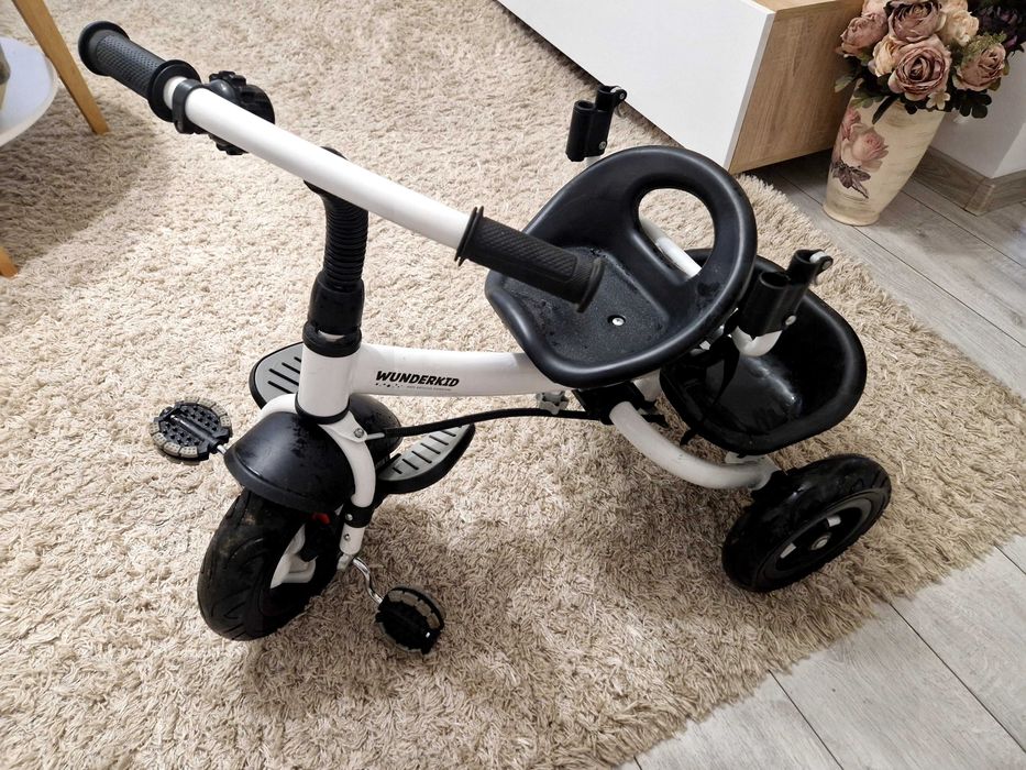 De vanzare tricicleta si bicicleta copii