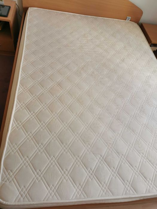 Продавам матрак на DORMEO