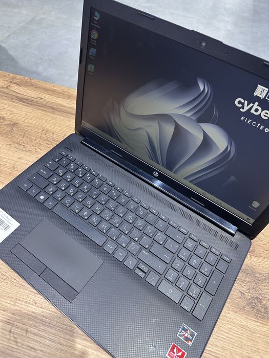 Офисный ноутбук HP Pavilion 15