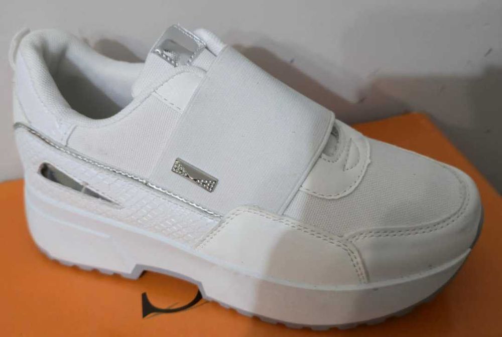 Дамски маратонки-Разпродажба