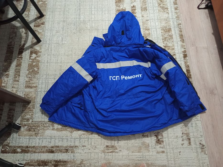 Нлвая куртка Газ пром