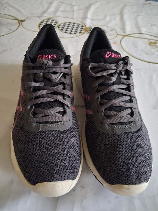 Кроссовка 20000...