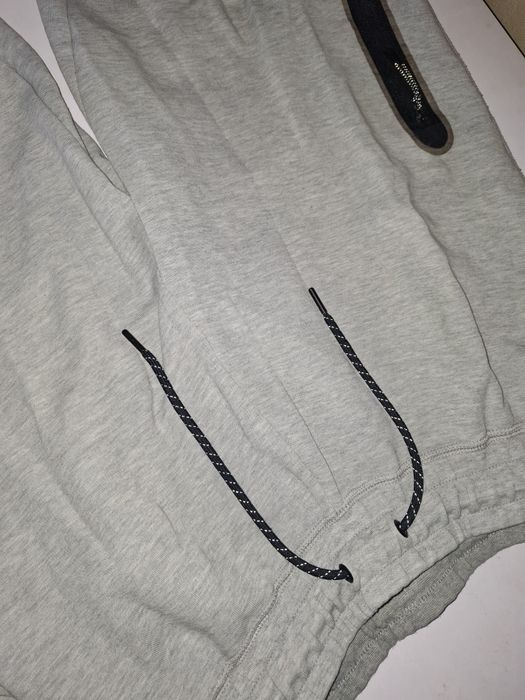 Nike tech долнище сиво