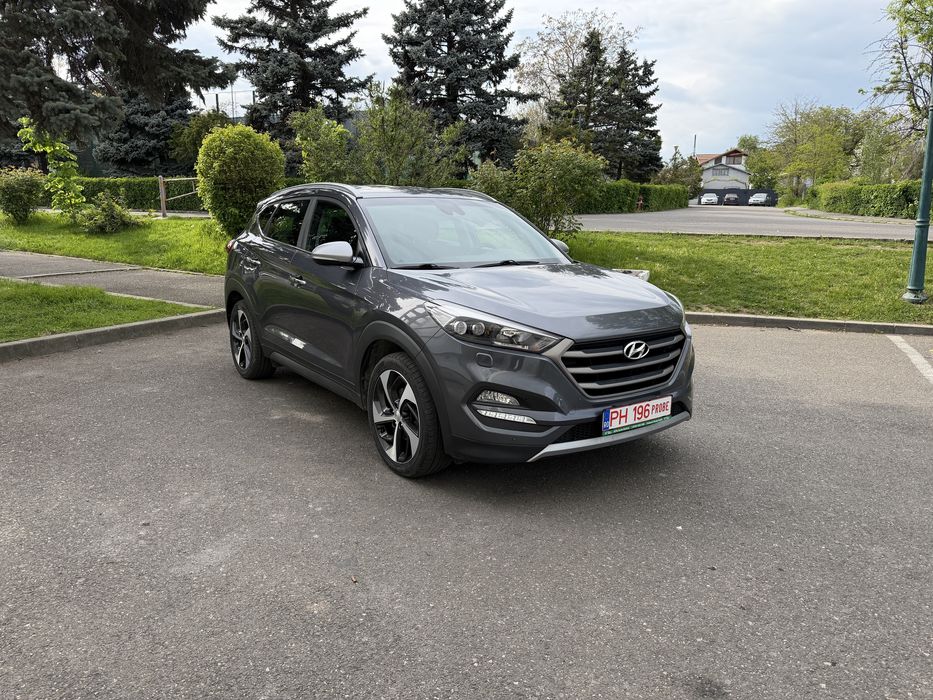 Hyundai / Tucson 1.7 CRDi Sound Edition ISG 2WD