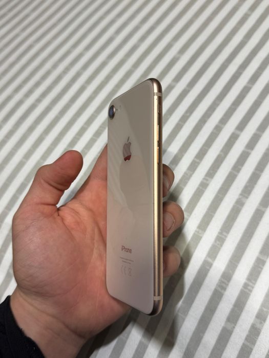 Iphone 8 на 64гб