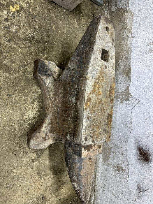 Төс наковальна сатылады жақсы жағдайда