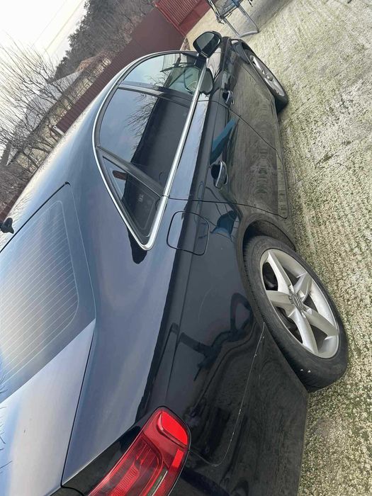 Audi A4 2.0 TDI Multitronic • Climatronic • Xenon , Piele , Navigatie