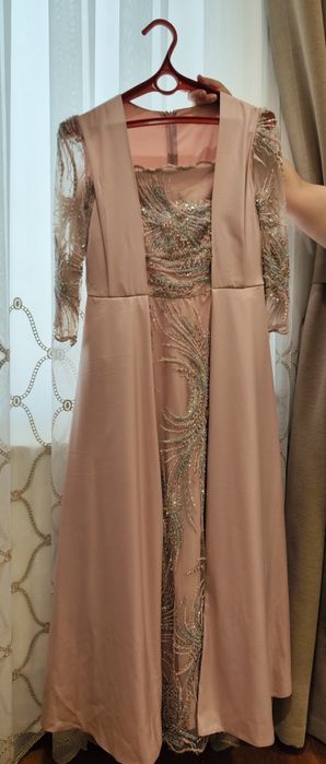 Вечернее платье, размер 42-44, сшито на заказ, надевали один раз