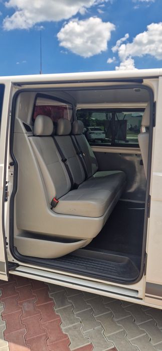 Volkswagen VW T5 2.0tdi 6 locuri și marfă varianta lungă 2013 AC Finanțare prin TBI Bank