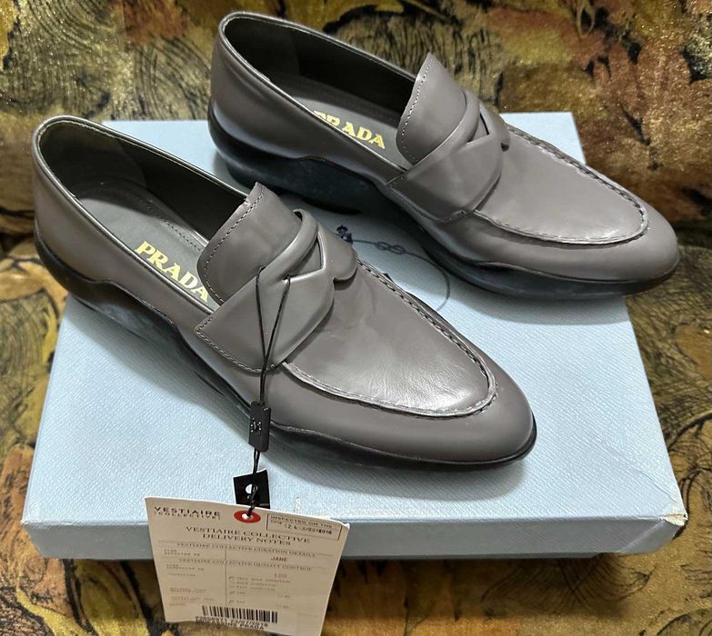 Prada pantofi noi de dama,cutie originala, eticheta, gri, marimea 37,5