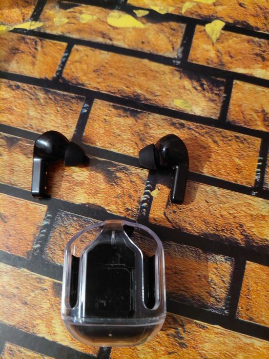 Наушникки черные