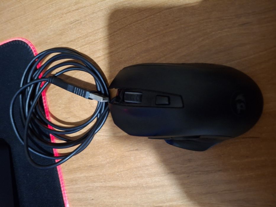 Игровая мышка для компьютера.