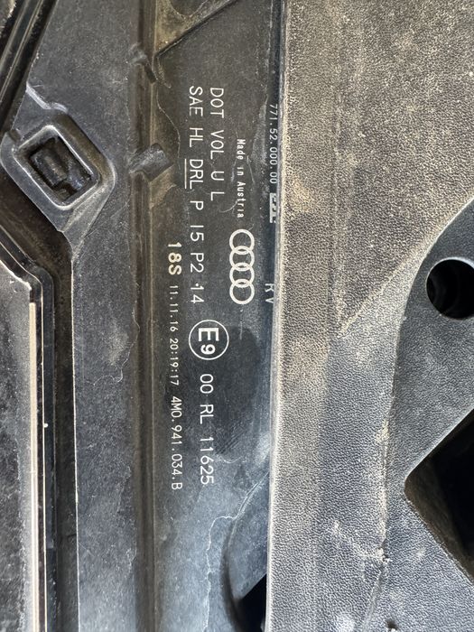 Audi Q7 4M LED фарове 4M0941034B 4M0941033B