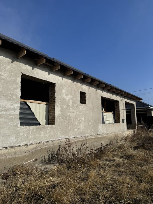 Продается дом с земельным участком