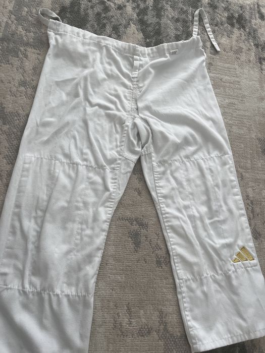 Продам кимоно Adidas