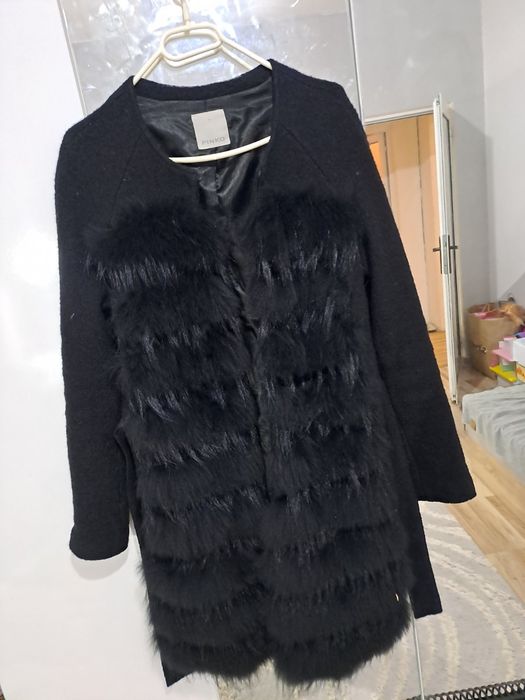 Палто Pinko вълнено с естествен косъм