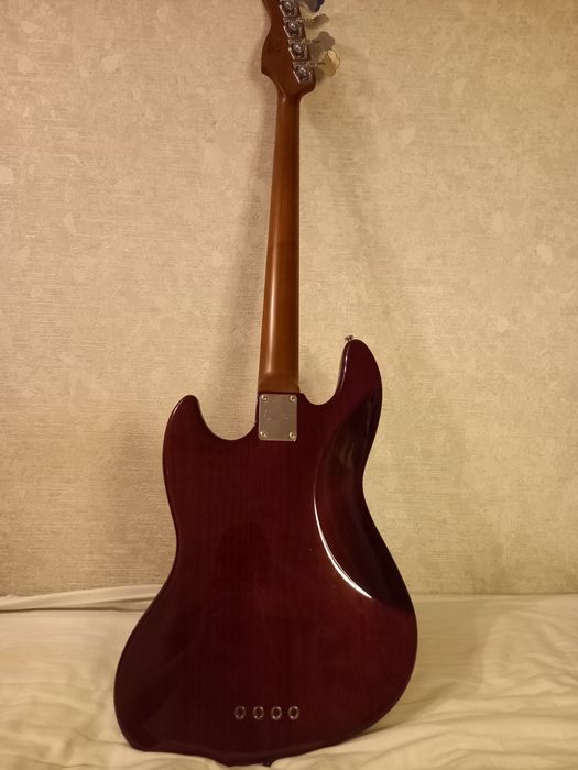 Бас гитара Marcus Miller V5 Alder-4