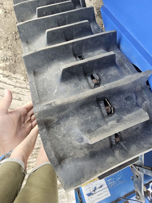 Tractor iseki cu senile 20 CP